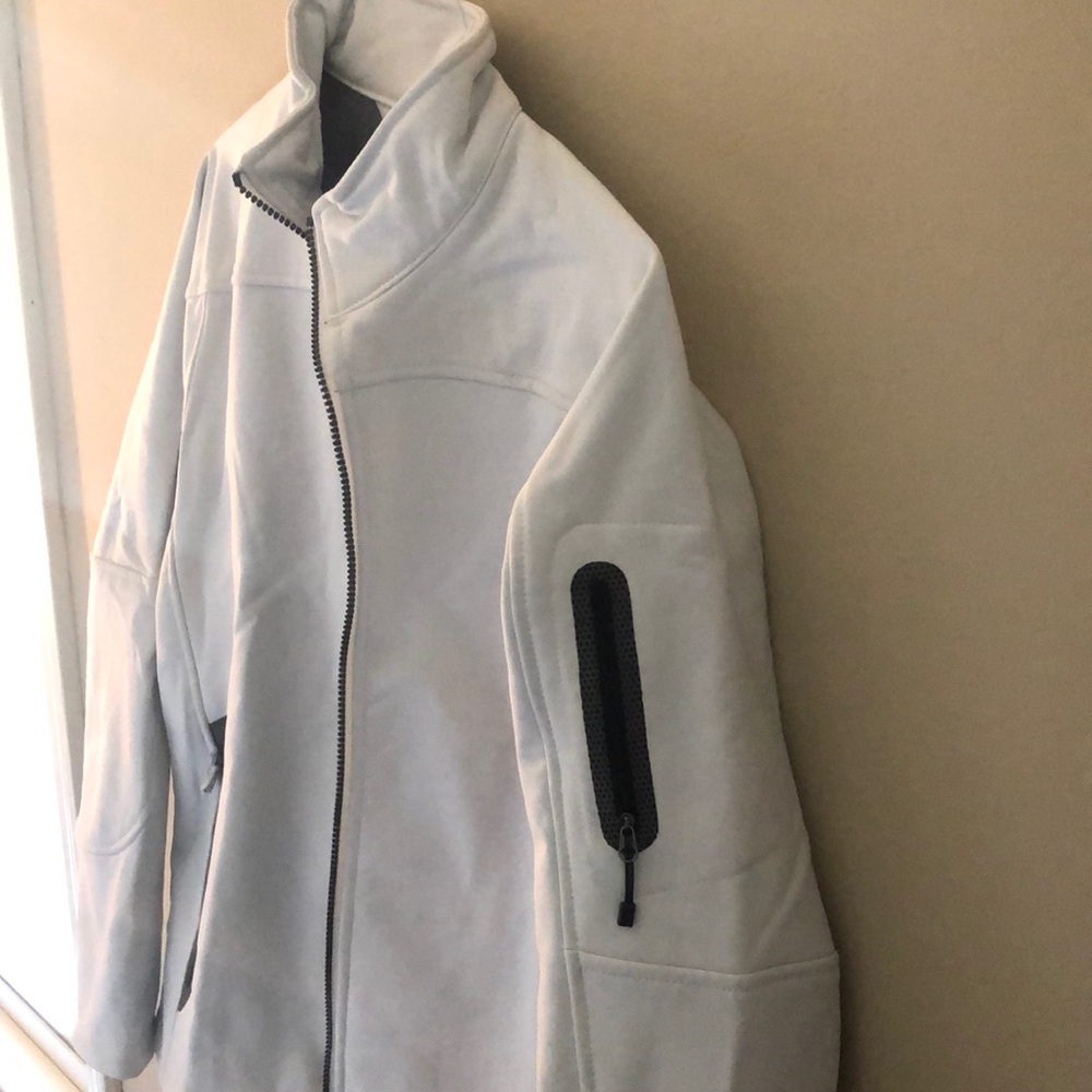 Women’s Spring Jacket - Picture 2 of 6